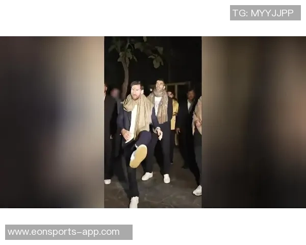 梅西亲临印度野生动物保护中心参与宗教仪式与狮子亲密接触的奇妙体验