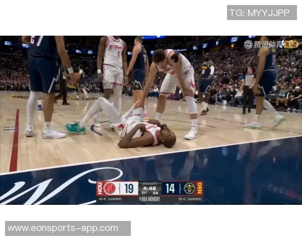 杜兰特遭遇防守夹击频频失误全场仅得24分1篮板2助攻表现不佳